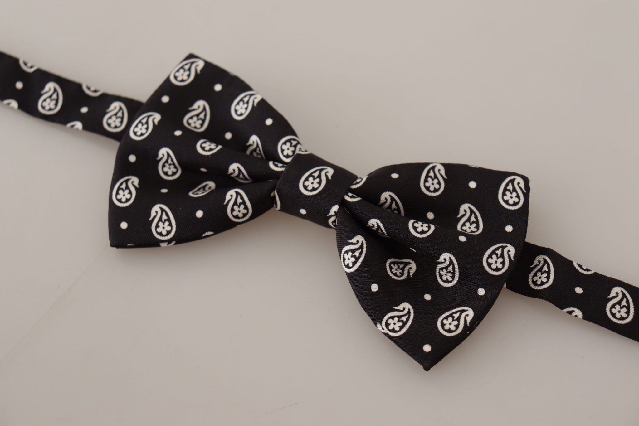 Black Fantasy Pattern Adjustable Neck Papillon Bow Tie