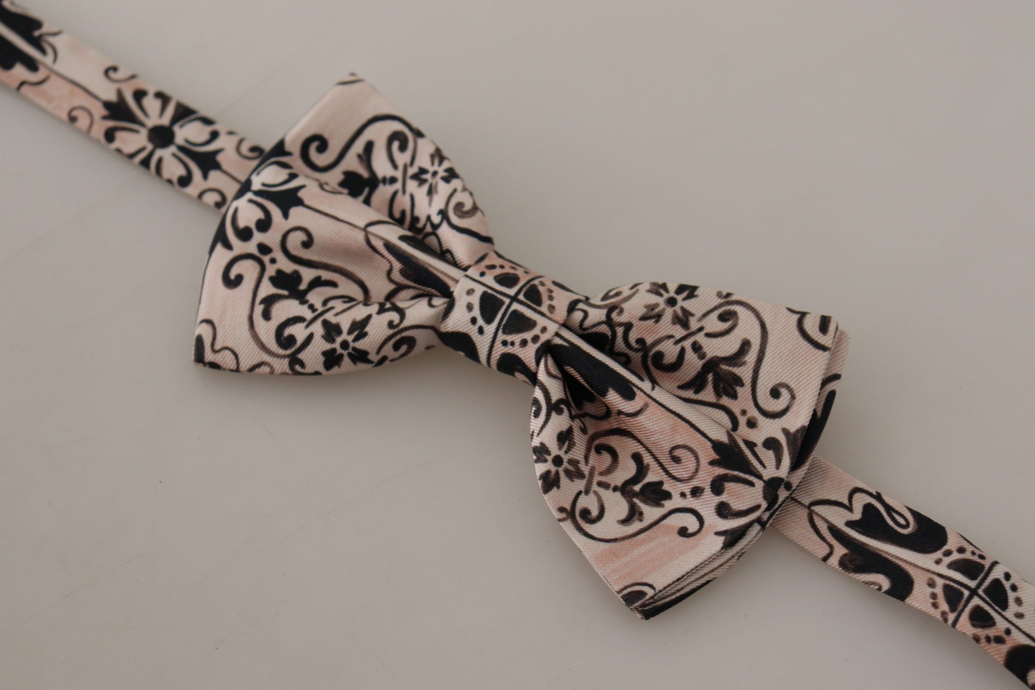 Multicolor Pattern 100% Silk Neck Papillon Bow Tie