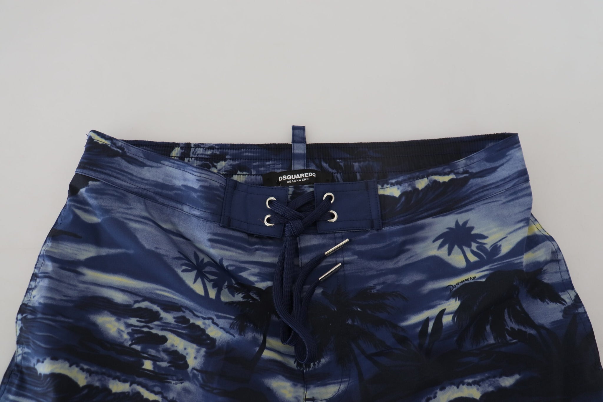 Dsquared² Blue Tropical Wave Design Beachwear Shorts Swimwear